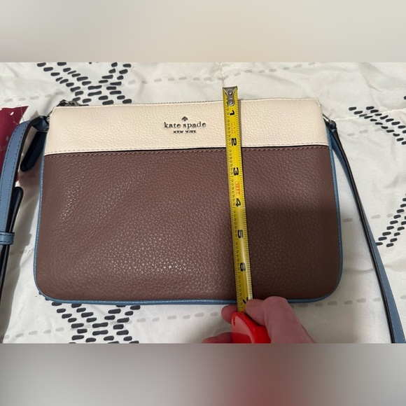 Kate Spade - Triple Gusset Crossbody - Picture 7 of 8